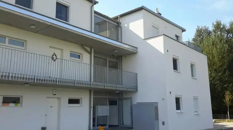Muckendorf. Top 1/6 geförderte 3 Zimmer Wohnung | 32m² Garten | Miete mit Kaufrecht.