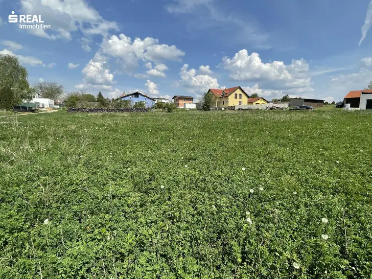 schönes, ausgewogenes Baugrundstück mit 731 m² in sehr guter Lage