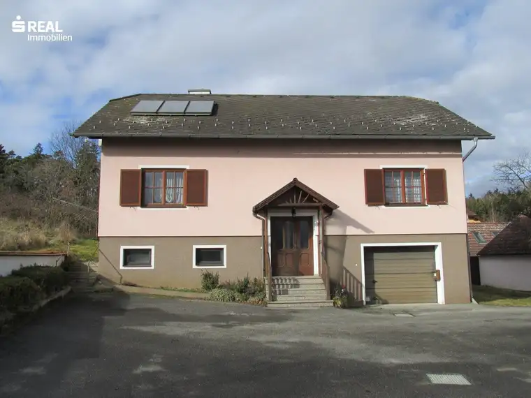 Preisknaller: Idyllisches, seniorengerechtes Landhaus mit Nebengebäude und Garten