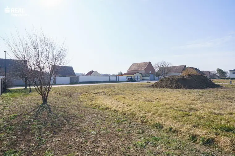Voll aufgeschlossene Baugründe in Ruhelage - 750m² und 770m² im Bauland Wohngebiet!