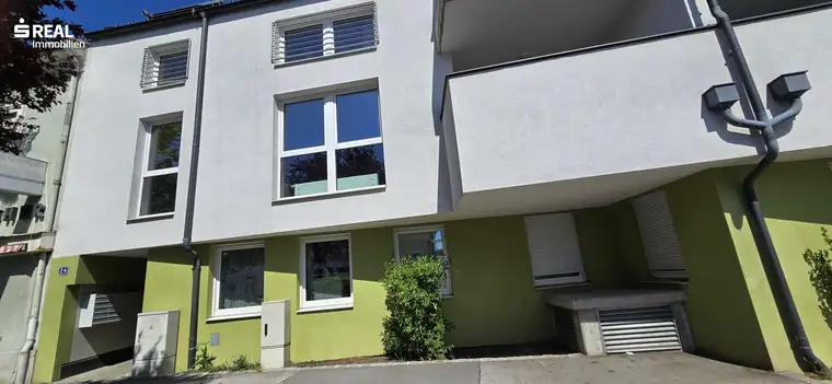 zentral gelegener 4 Zimmer-Wohntraum inklusive Garagenplatz