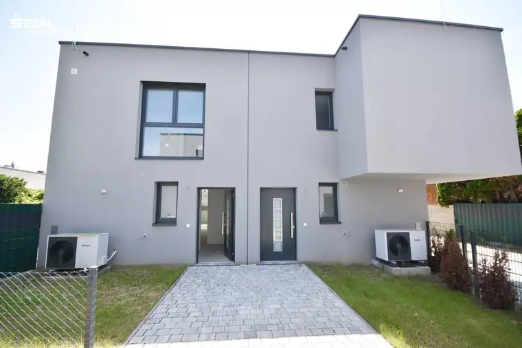Moderne Doppelhaushälften im Erstbezug zum Top Preis