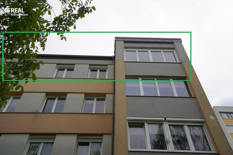 Gemütliche Wohnung mit Loggia, Kellerabteil und Mietparkplatz