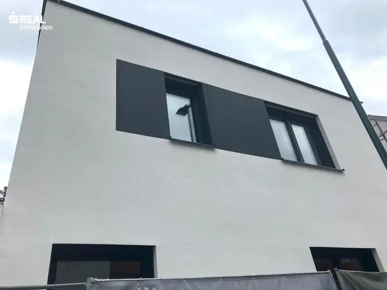 Living the Dream: Ihr ultra-modernes Einfamilienhaus!