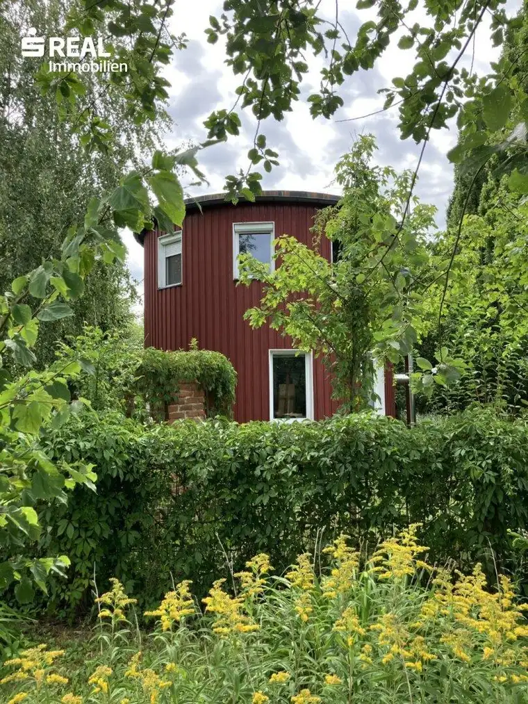 Wohnen wie in Schweden mit großem hellen Atelier!