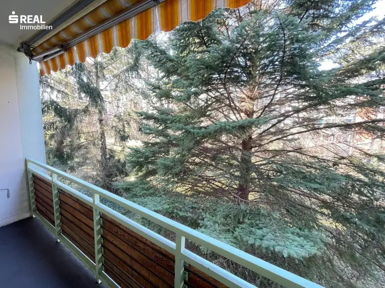 Gepflegte 3-Zimmer Familienwohnung mit Loggia in Grünruhelage