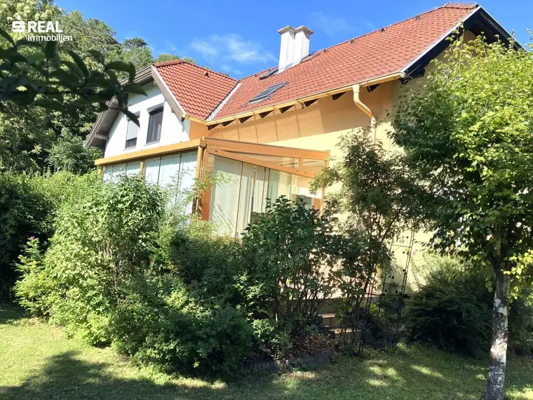 Ein Haus,samt Garten, das auf neue Ideen wartet