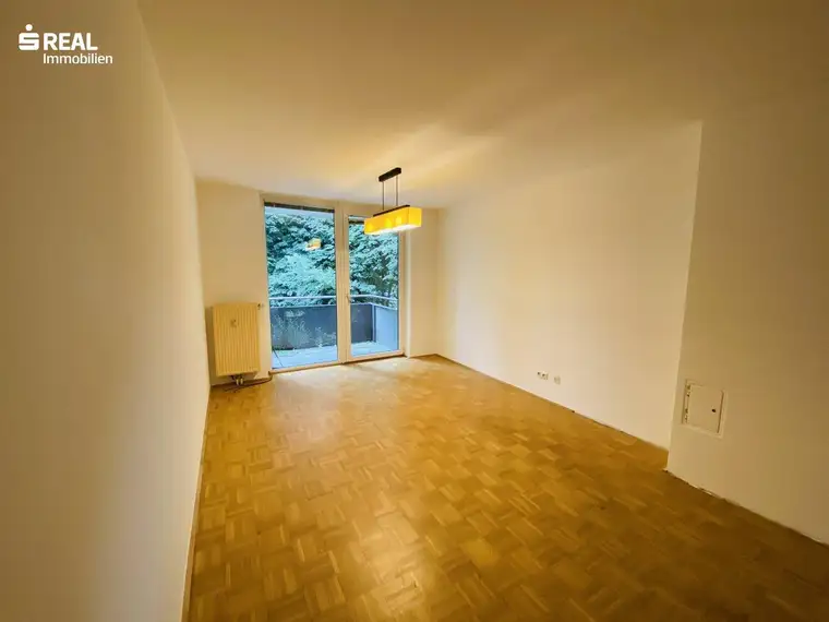 Helle 3-Zi-Wohnung mit Balkon