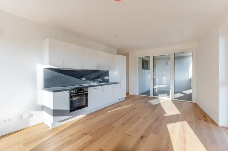 Wohnen mit Aussicht – 2-Zimmer-Erstbezug mit Loggia &amp; besonderem Flair