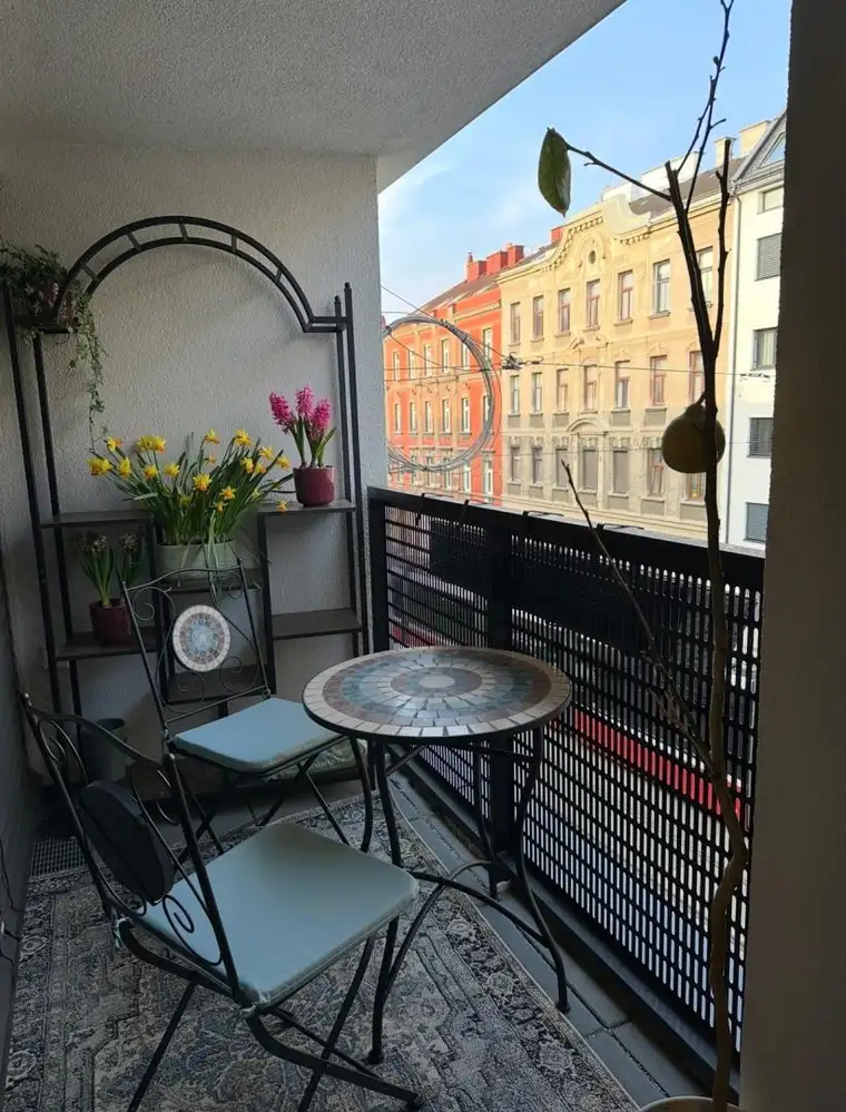 2-Zimmer-Wohnung mit Loggia in 1140 Wien – Huttengasse 6
