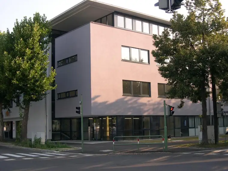 Moderne, klimatisierte Büro-/Praxisfläche in zentraler Lage von Wels