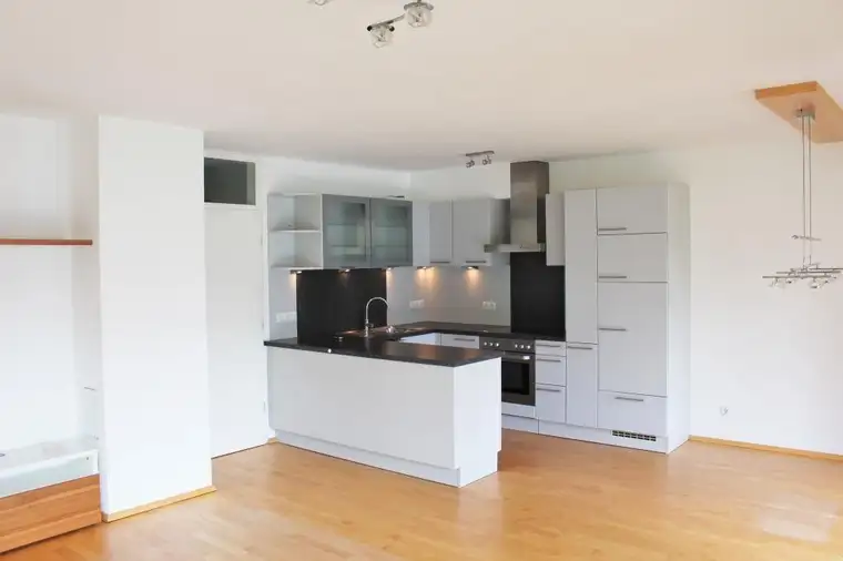 Top gepflegte 3 Zimmer Mietwohnung im Herzen von Imst...
