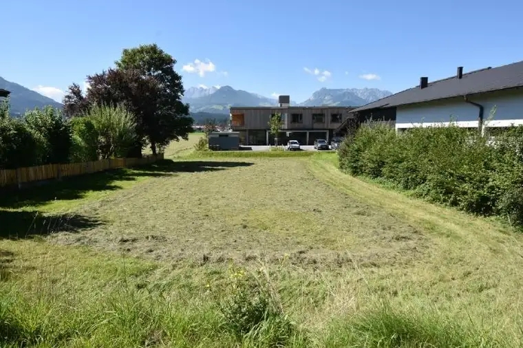 Baugrundstück in zentraler Lage von Kössen zu verkaufen