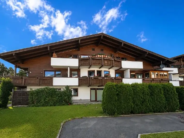 Erdgeschoßwohnung mit Terrasse und Hornblick in ruhiger Lage von St. Johann zu verkaufen