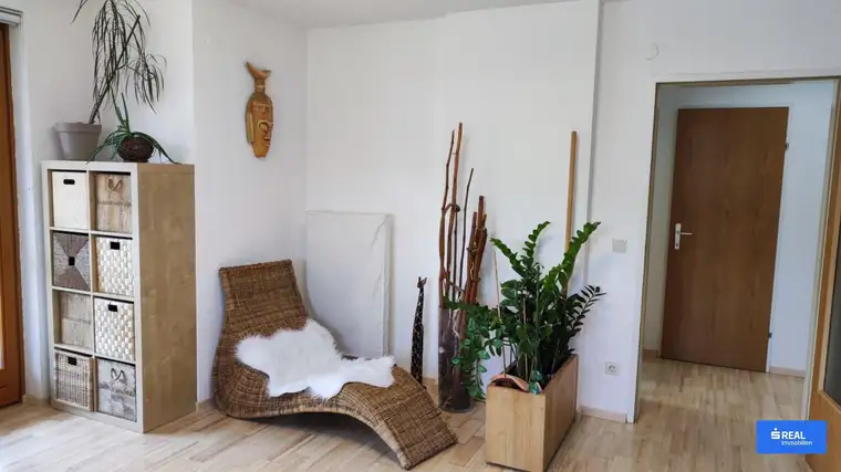 Gemütliche 3-Zimmer-Wohnung mit Balkon und Carport