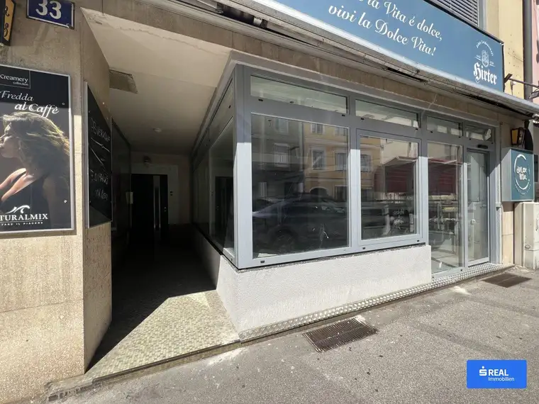 Kleines gemütliches Cafe oder Geschäftslokal im Zentrum !