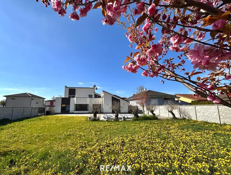 Ihr neues Zuhause mit Stil – Exklusives Wohnhaus mit Doppelgarage!