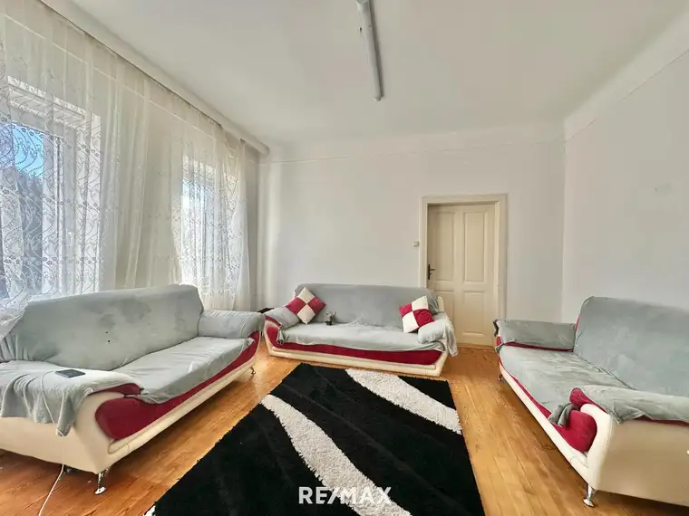 Großes Einfamilienhaus in ruhiger Lage!