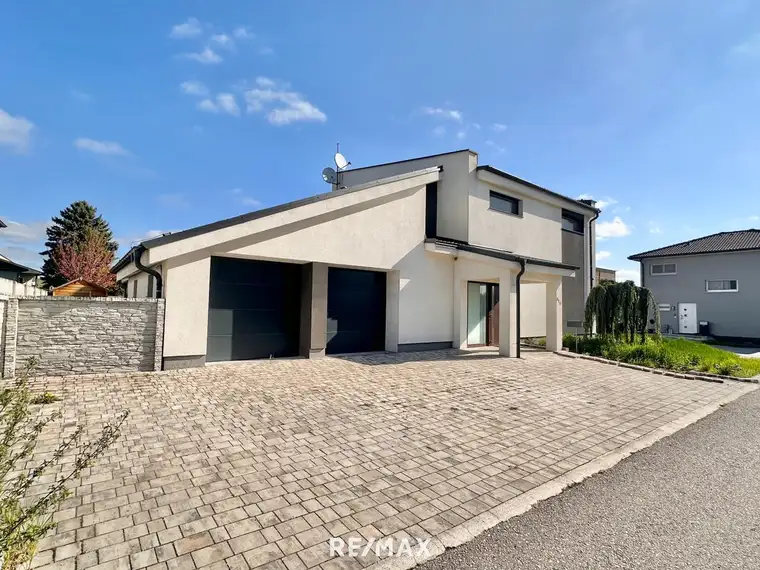 Ihr neues Zuhause mit Stil – Exklusives Wohnhaus mit Doppelgarage!