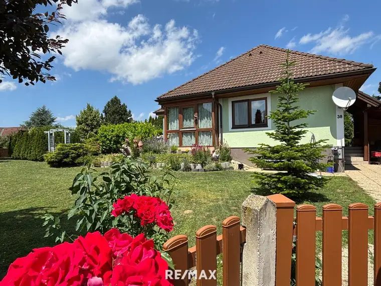 Traumhaftes Einfamilienhaus in begehrter Lage – Einziehen &amp; Wohlfühlen