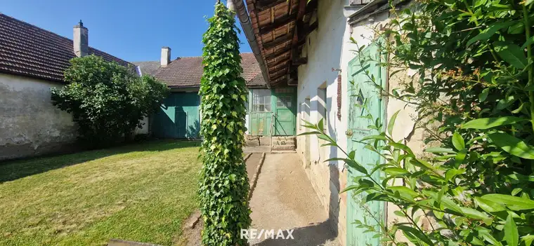 Altes Landhaus mit großem Grundstück - ideal für Pferdehaltung und individuelle Gestaltung