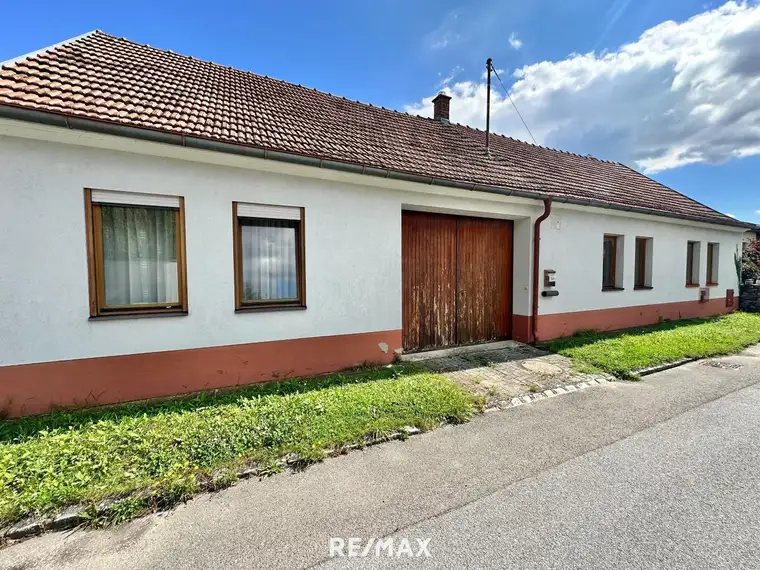 Charmantes, idyllisches Landhaus mit eigenem Ferienappartement und Raum für Ideen!