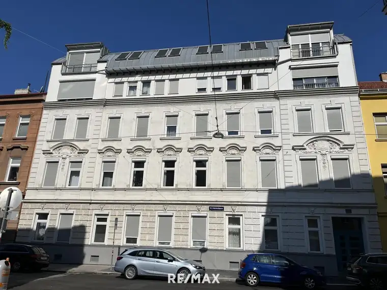Sehr charmante Altbauwohnung in TOP-Lage