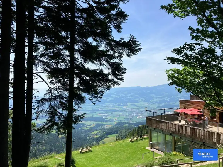 Familienhotel in traumhafter Lage im Kärntner Schigebiet