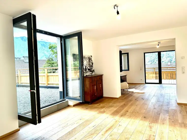 Neu errichtete Wohnung, Vermietung an Gäste erlaubt.