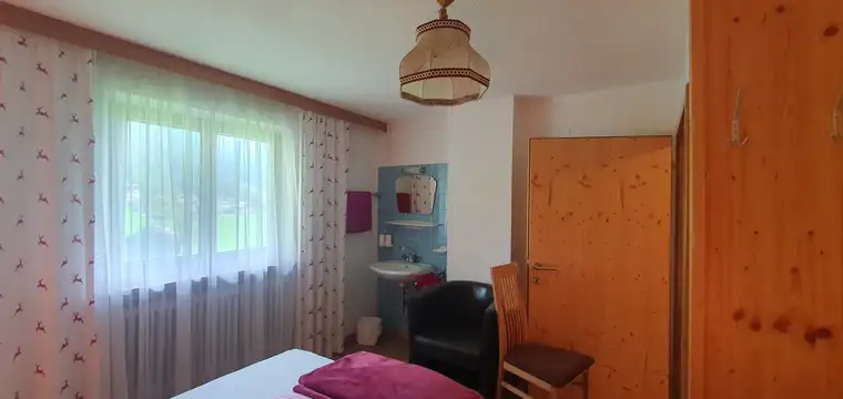 Ortsteil St. Jakob - Wohnhaus mit Potential!