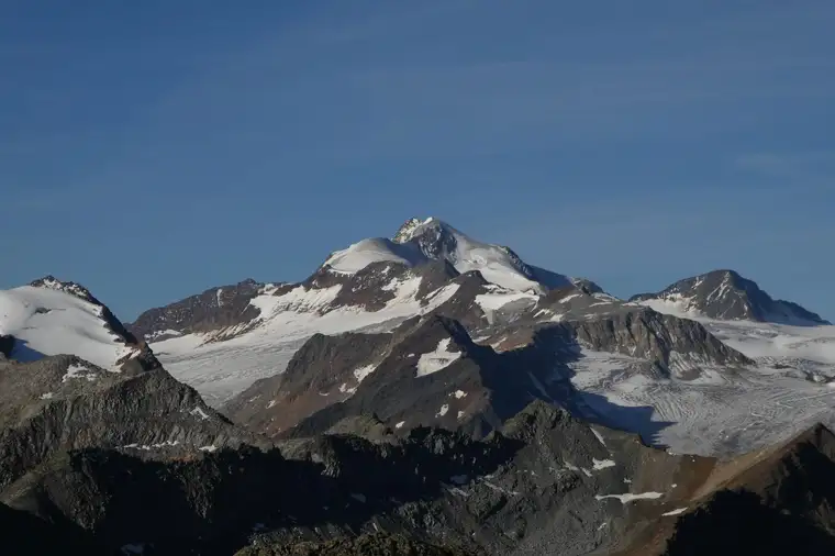 See im Paznauntal - Schönes Appartementhaus mit Potential!