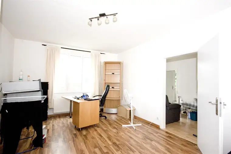 Baden, super zentral gelegen: Mietwohnung mit großen 2 Zimmern