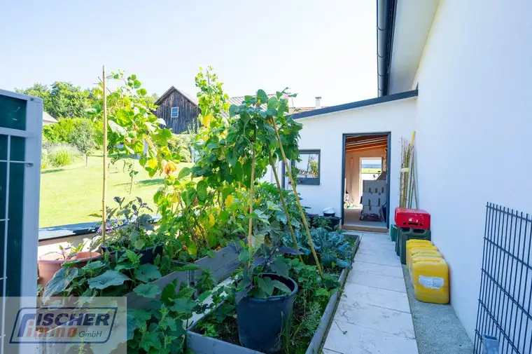 Land-Lust statt Stadt-Frust! Exklusives Traumhaus mit Pool!
