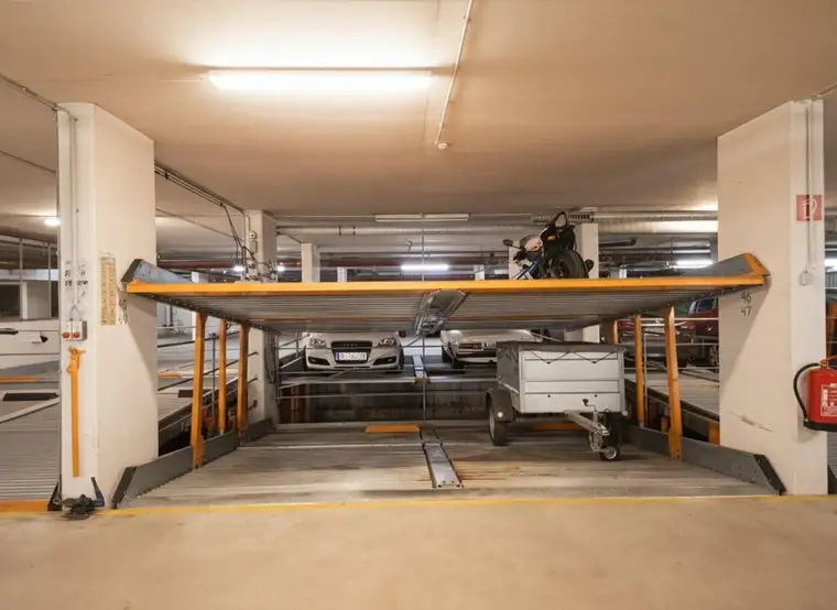 Tiefgaragenbox für 4 Fahrzeuge (jeweils 2 Parkwippen nebeneinander unten und oben) - Wohnhausanlage Beethovengasse 4-6, 2500 Baden