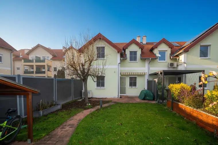 Eck-Reihenhaus in Kottingbrunn!