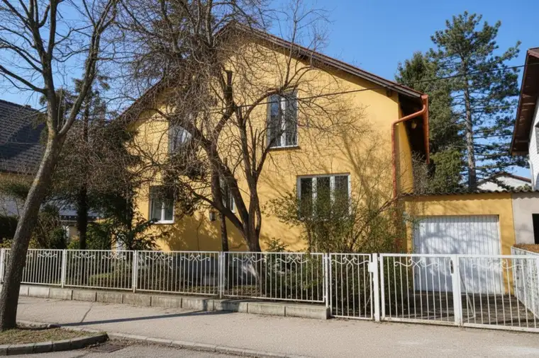 Einfamilienhaus mit 6 Zimmern und südseitigem Wintergarten