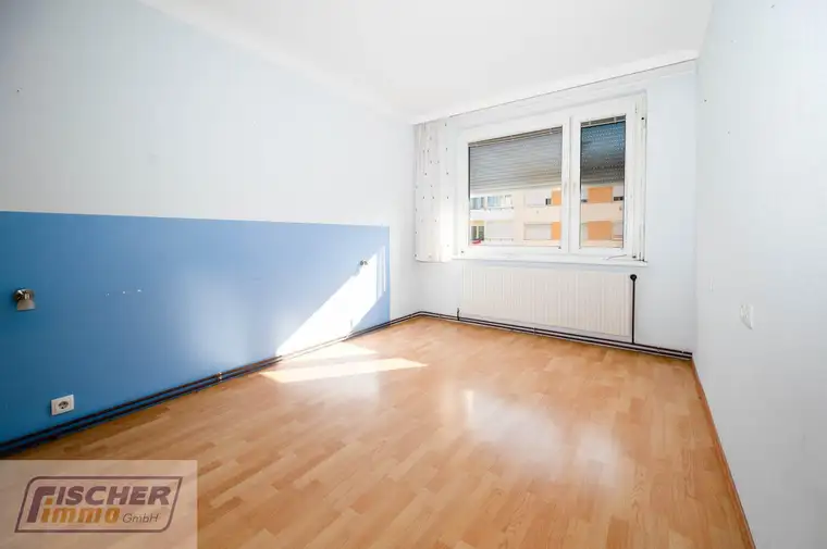 3 Zimmer Wohnung mit verglaster Loggia