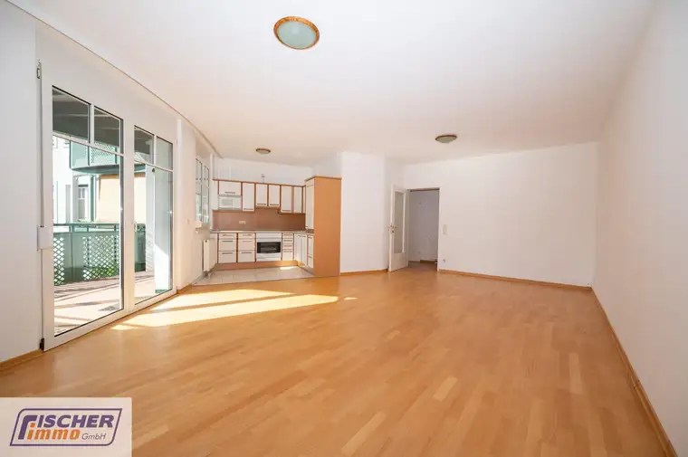 2 Zimmer-Wohnung mit Balkon und Garage im Zentrum von Baden