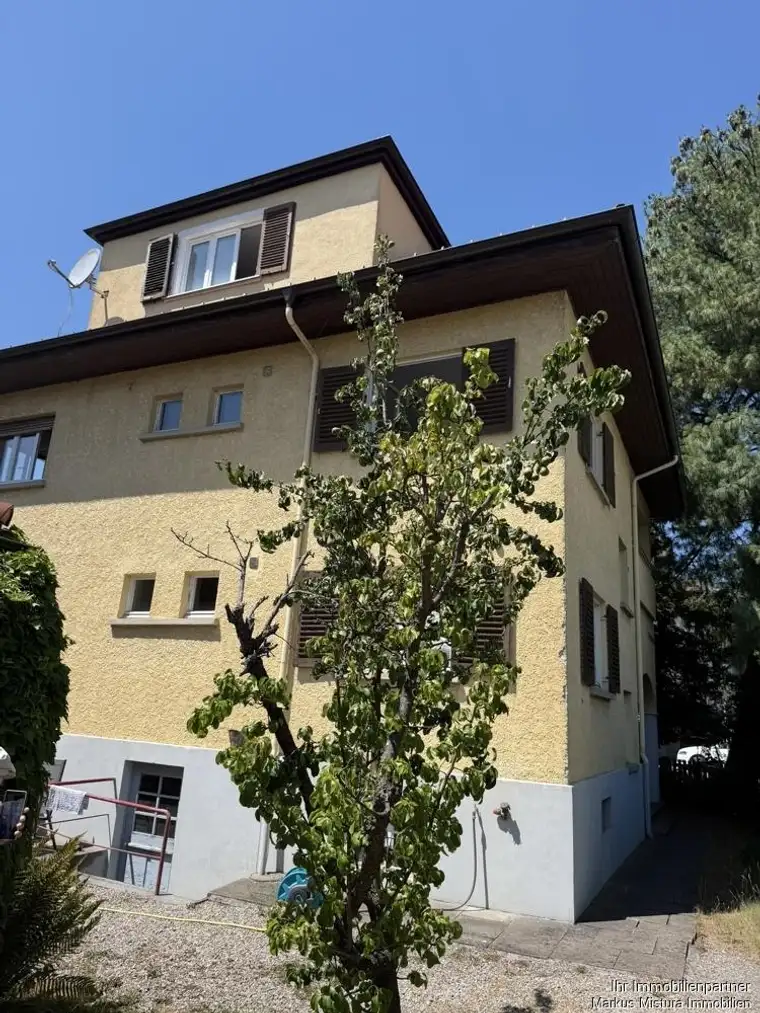 Attraktives Dreifamilienhaus mit Charme und Entwicklungspotenzial in Bregenz-Vorkloster