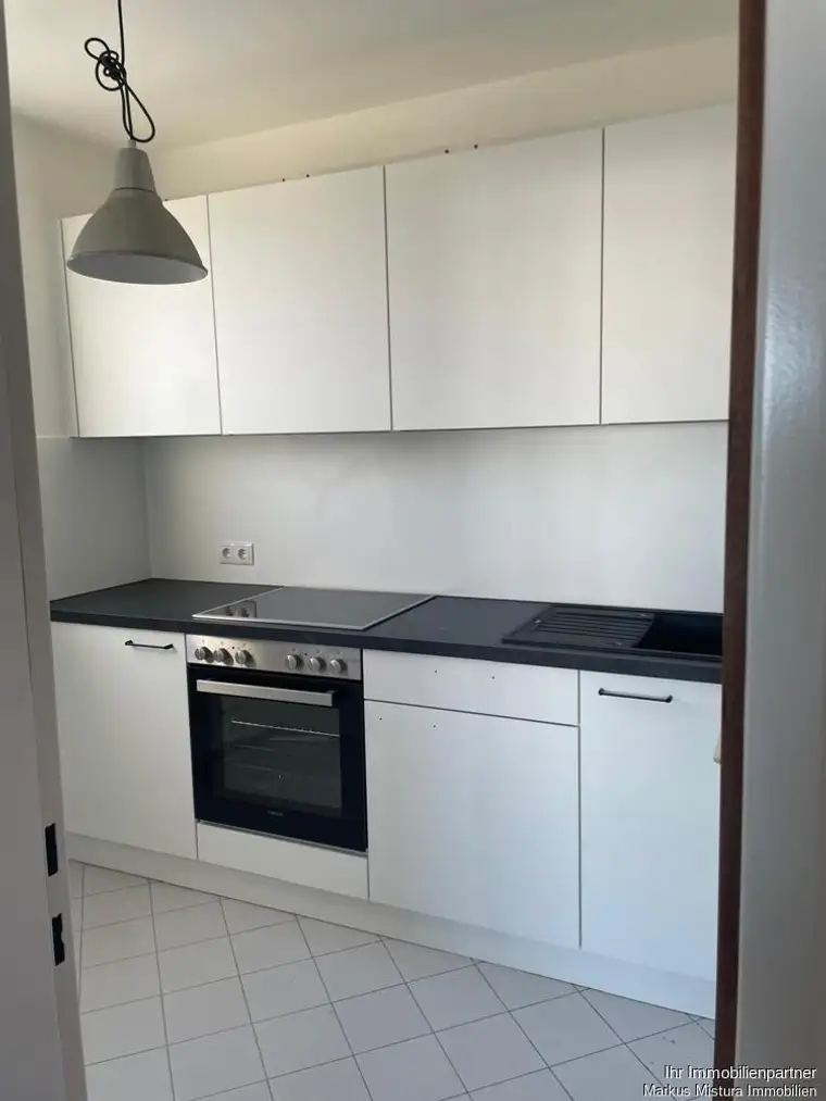 FRISCH RENOVIERT | ERSTBEZUG NACH SANIERUNG | 1-ZIMMER-WOHNUNG MIT BALKON IN WOLFURT