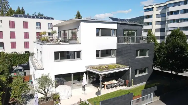 Wohn- und Geschäftshaus - Neuwertig in bester Werbelage