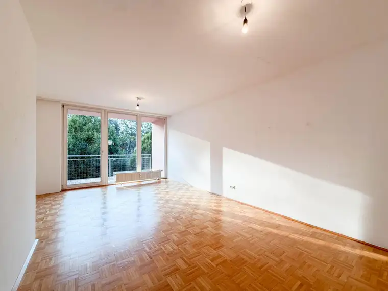 HERRNAU | Charmante 3 Zi.-Wohnung mit Balkon und TG-Stellplatz