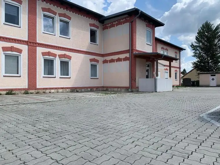 Zinshaus/Wohnungspaket mit 14 Wohnungen, ca. 5% Rendite
