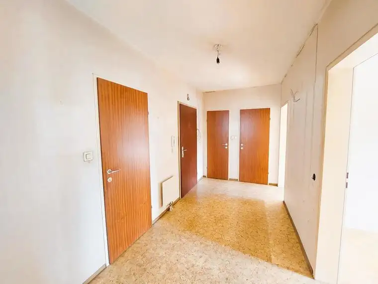 Großzügige Wohnung mit Balkon und Stellplatz in Altlengbach 