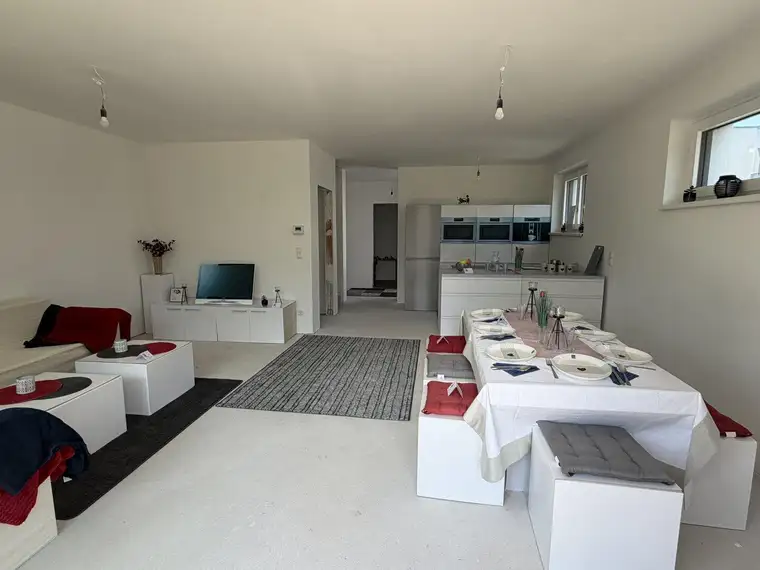 Topmoderne Doppelhaushälfte Haus 4, belagsfertig, hochwertige Ausstattung mit Vaillant Wärmepumpe, Internorm Fenster, gelegen am Ende einer Sackgasse