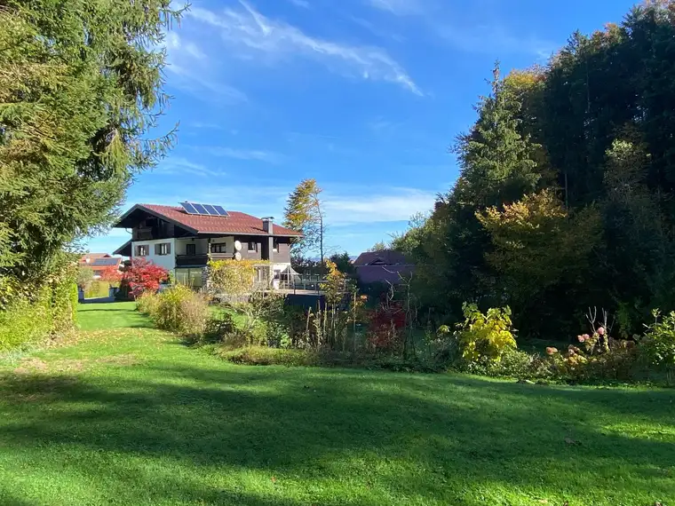SEEHAM | Idyllisches Grundstück mit Altbestand am Ortsrand