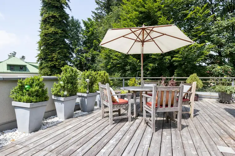 NONNTAL GANZ PRIVAT | Premium-Maisonette mit 83 m² Dachterrasse in Nonntaler Bestlage