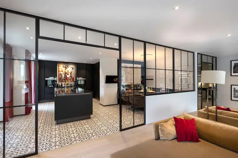 RIEDENBURG | 265 m² Luxus-Gartenwohnung mit Pool vor den Toren der historischen Altstadt