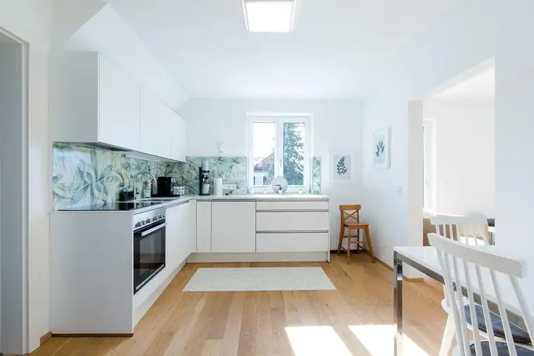 HALLEIN | Neu sanierte und voll möblierte 4‑Zimmerwohnung für Kurzmiete ab 01.01.2026