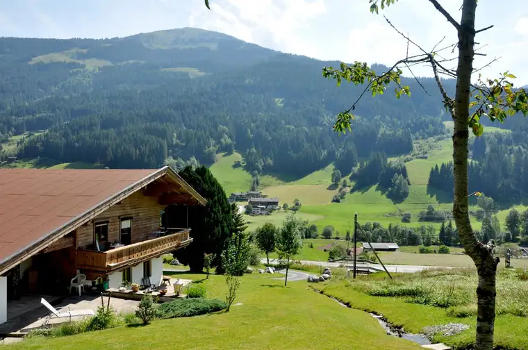 Idyllisches Grundstück mit Altbestand in traumhafter Lage am Ortsrand von Jochberg